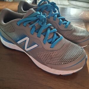 New Balance 680 Gray Sneakers with Blue Highlights Size 6